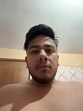 Snapshot of NakedPlayBoy chatting on 12.08.24 NakedPlayBoy online show from 12.08.24