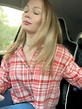 LavenderHot online show from 10.25.25