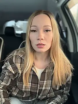 LavenderHot online show from 11.16.25