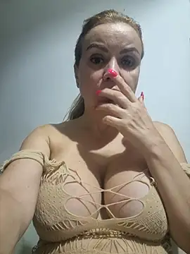 Snapshot of eva_ragazzadolce chatting on 09.20.25 eva ragazzadolce online show from 09.20.25