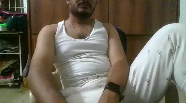 naughtymike0007 online show from 02.04.25