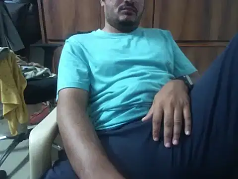 naughtymike0007 online show from 10.24.25