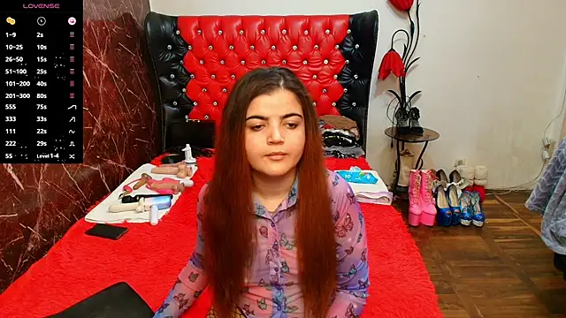 Snapshot of Anasunshine12 chatting on 11.29.25 Anasunshine12 online show from 11.29.25