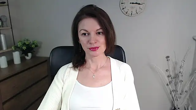 VivianWILD online show from 01.22.25