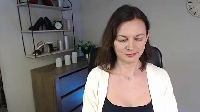 VivianWILD online show from 02.14.25