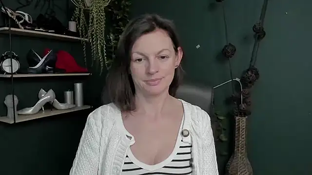 VivianWILD online show from 03.11.25