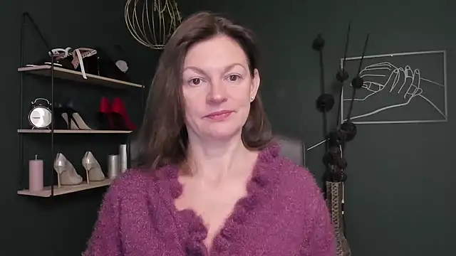 VivianWILD online show from 10.22.25