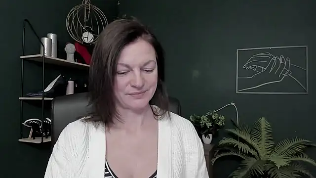 Snapshot of VivianWILD chatting on 02.07.26 VivianWILD online show from 02.07.26