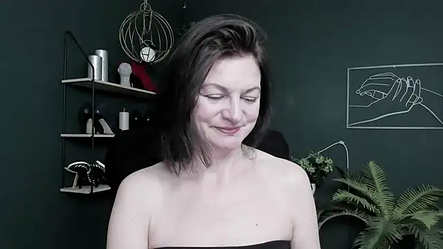 VivianWILD online show from 05.14.26