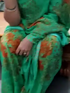 Snapshot of Januhot18 chatting on 01.06.25 Januhot18 online show from 01.06.25