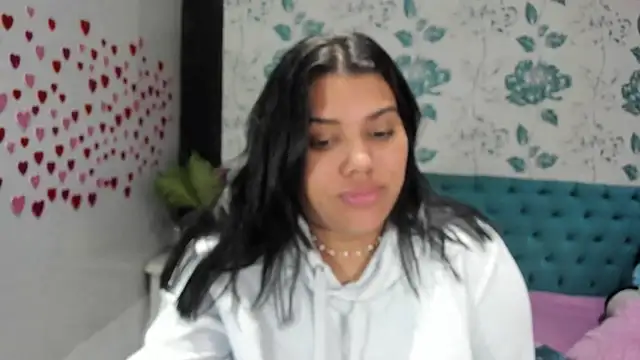 LindaBreeS online show from 02.17.25