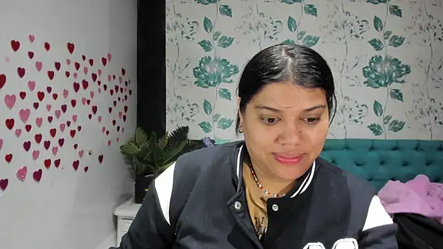 LindaBreeS online show from 03.01.25