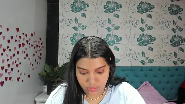 LindaBreeS online show from 03.10.25