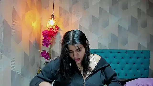 LindaBreeS online show from 02.01.26