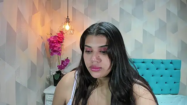 LindaBreeS online show from 06.13.26