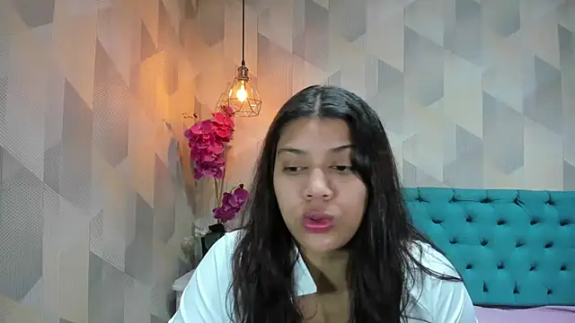LindaBreeS online show from 06.16.26
