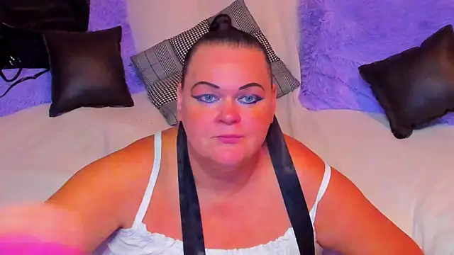 Snapshot of MilanaBiegert chatting on 09.23.25 MilanaBiegert online show from 09.23.25