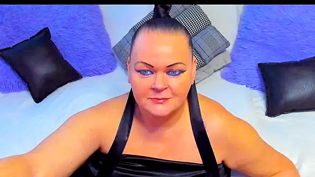 MilanaBiegert online show from 11.24.25