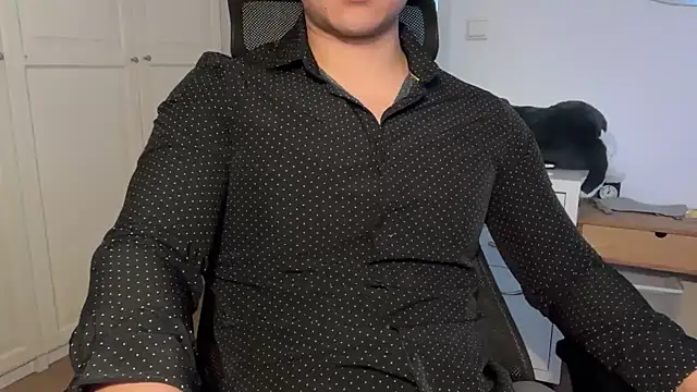 Snapshot of jungcock3210 chatting on 11.06.25 jungcock3210 online show from 11.06.25