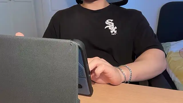 Snapshot of jungcock3210 chatting on 11.21.25 jungcock3210 online show from 11.21.25