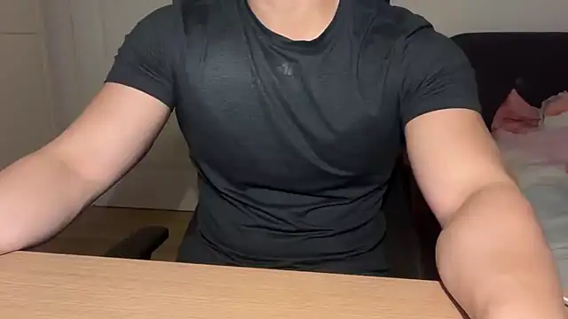 Snapshot of jungcock3210 chatting on 12.01.25 jungcock3210 online show from 12.01.25