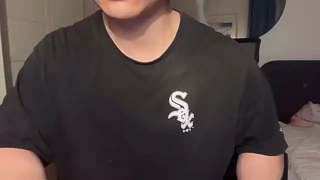 Snapshot of jungcock3210 chatting on 12.18.25 jungcock3210 online show from 12.18.25