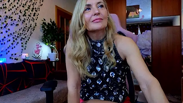 Snapshot of amelia_blondy chatting on 02.08.26 amelia blondy online show from 02.08.26