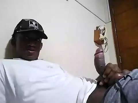 Snapshot of eirdxxx chatting on 12.29.24 eirdxxx online show from 12.29.24