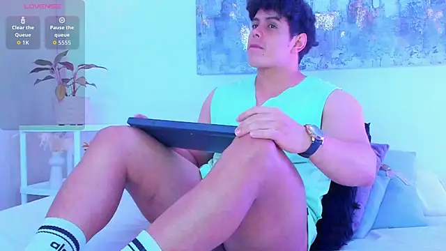 arminjones1 online show from 10.09.25