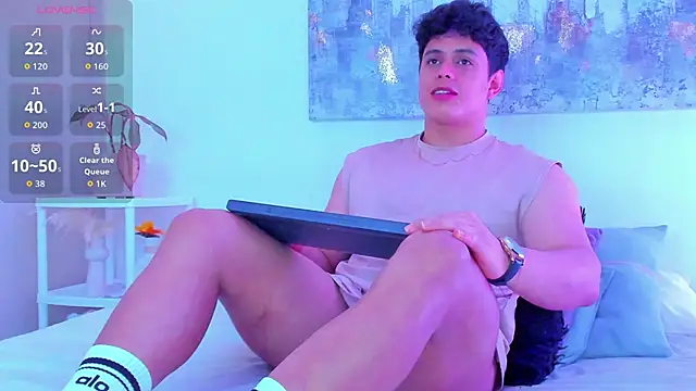 arminjones1 online show from 12.04.25