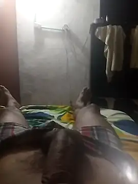 Snapshot of Yesiell chatting on 11.08.25 Yesiell online show from 11.08.25