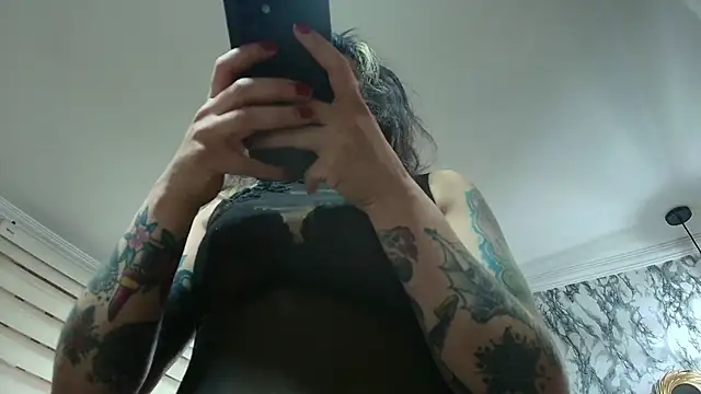 Naughty Kittenm online show from 11.14.25