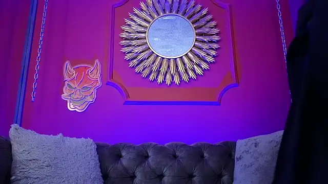 Julieta Russell online show from 03.31.26