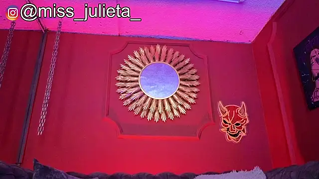 Snapshot of Julieta_Russell chatting on 07.01.26 Julieta Russell online show from 07.01.26