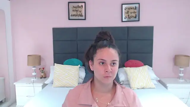 MadisonJenner online show from 01.11.25