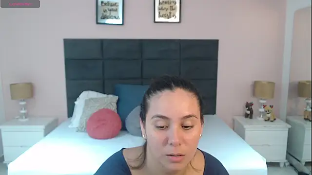 MadisonJenner online show from 11.20.25