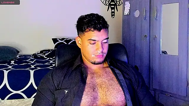 Big furry bear13 online show from 02.06.25