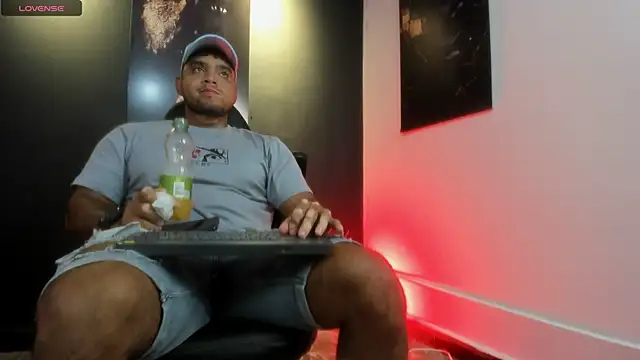 Big furry bear13 online show from 10.11.25