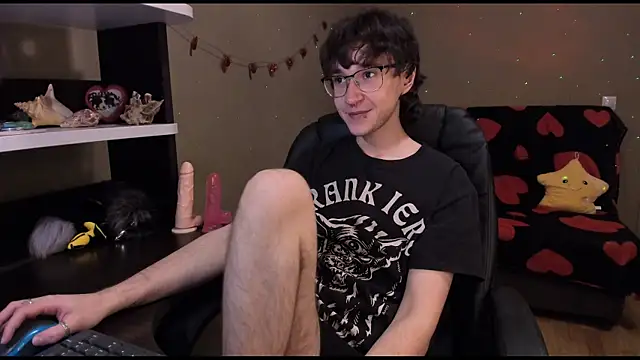 Snapshot of zackstivens chatting on 02.21.25 zackstivens online show from 02.21.25