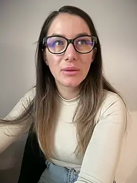 HotXMom online show from 01.17.26