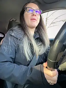 HotXMom online show from 04.11.26