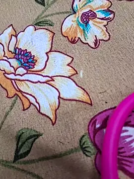 Snapshot of Ishikarana chatting on 10.22.25 Ishikarana online show from 10.22.25