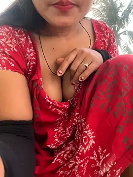 Snapshot of Ishikarana chatting on 11.05.25 Ishikarana online show from 11.05.25