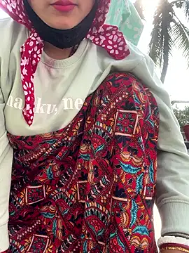 Snapshot of Ishikarana chatting on 12.15.25 Ishikarana online show from 12.15.25