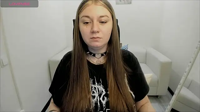 AlisaBacker online show from 12.11.24