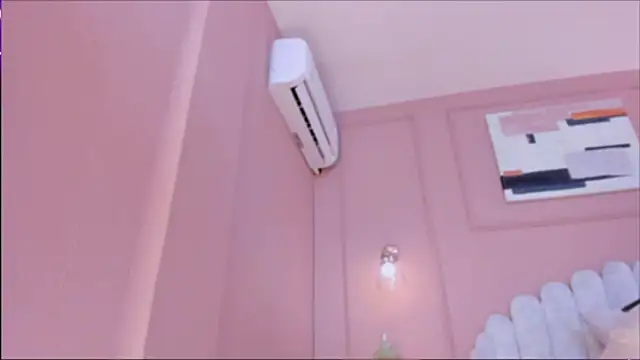 Snapshot of lia_ass_ chatting on 01.26.25 lia ass online show from 01.26.25