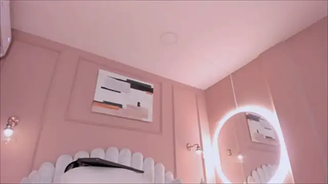 Snapshot of lia_ass_ chatting on 09.12.25 lia ass online show from 09.12.25