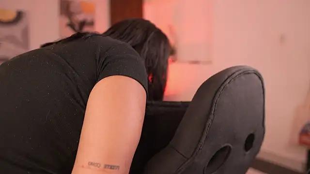 Snapshot of SheylaBakerr chatting on 11.20.25 SheylaBakerr online show from 11.20.25