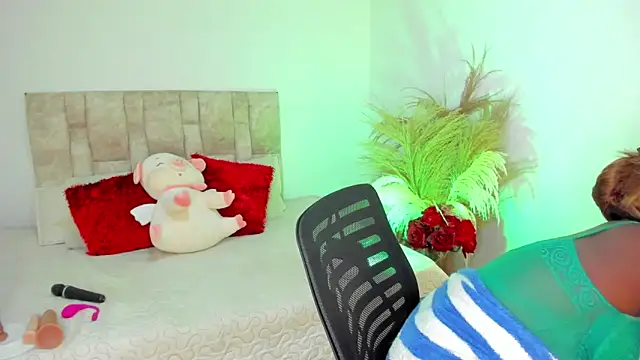 Snapshot of Ananya_Kay01 chatting on 03.19.25 Ananya Kay01 online show from 03.19.25