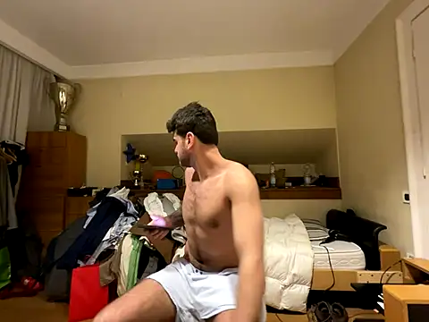 Snapshot of cubalibre02 chatting on 12.13.25 cubalibre02 online show from 12.13.25